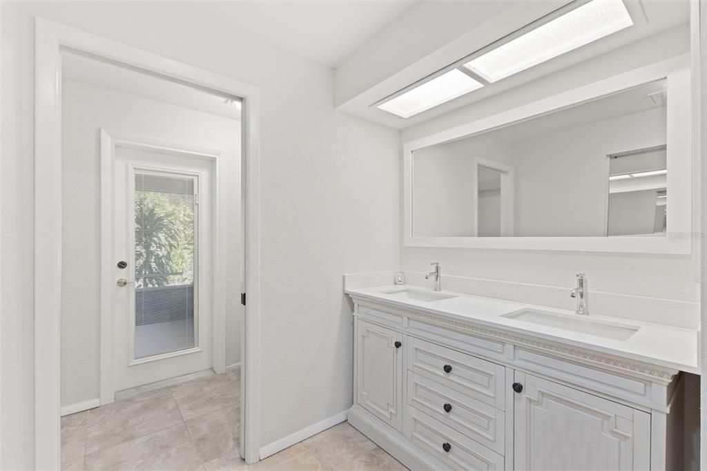 Activo con contrato: $595,000 (3 camas, 2 baños, 1796 Pies cuadrados)