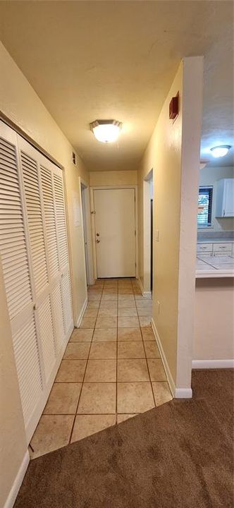For Rent: $1,200 (2 beds, 2 baths, 874 Square Feet)