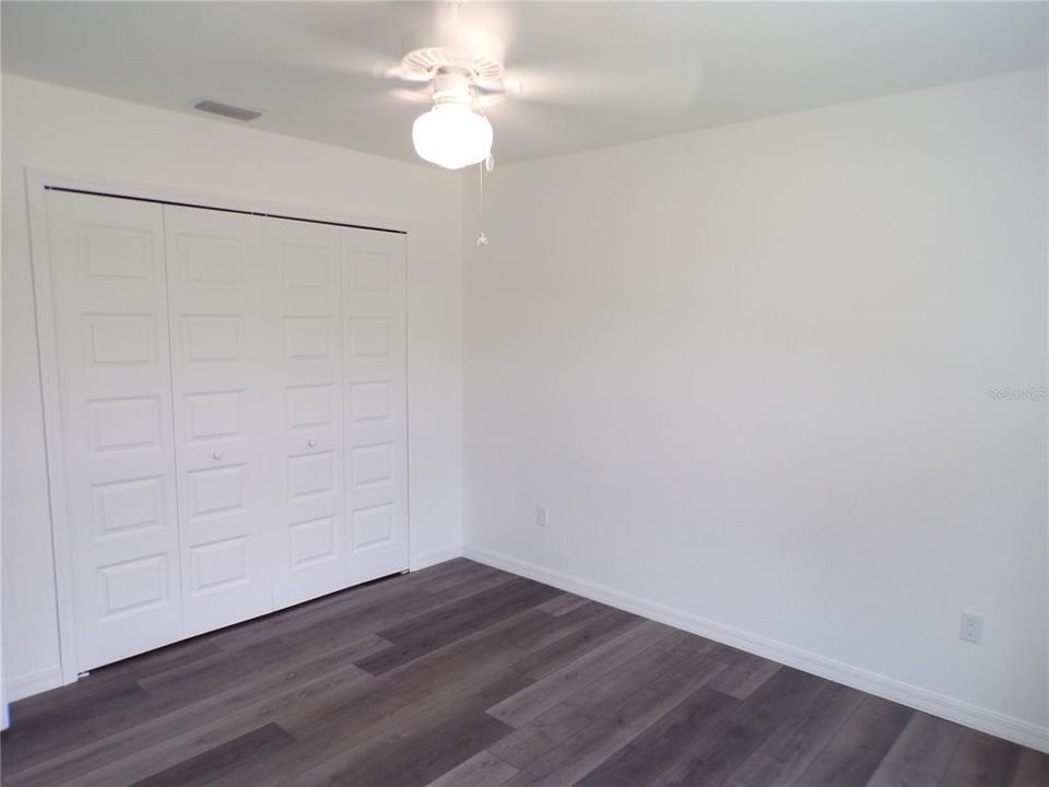 В аренду: $1,800 (3 спален, 2 ванн, 1283 Квадратных фут)