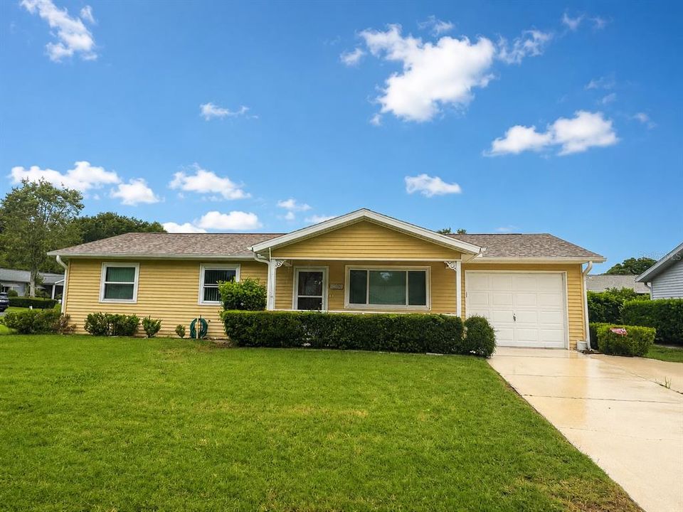 For Sale: $150,000 (2 beds, 2 baths, 960 Square Feet)