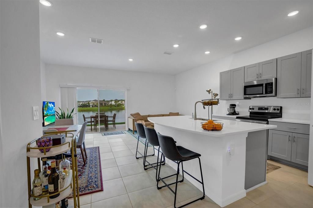 En Venta: $310,000 (3 camas, 2 baños, 1407 Pies cuadrados)