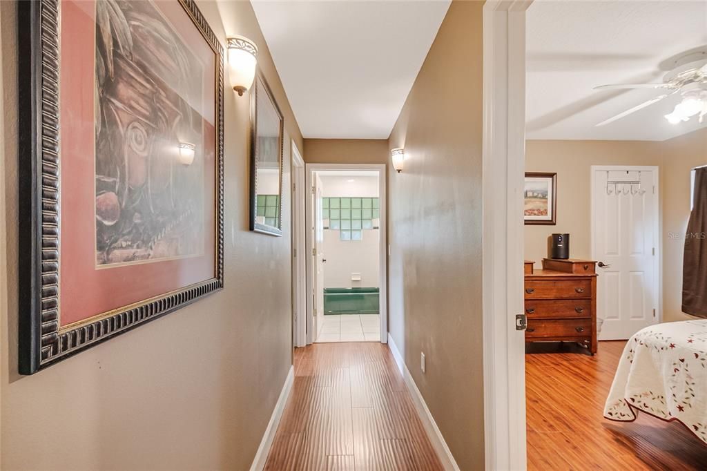 Activo con contrato: $419,995 (3 camas, 2 baños, 2068 Pies cuadrados)