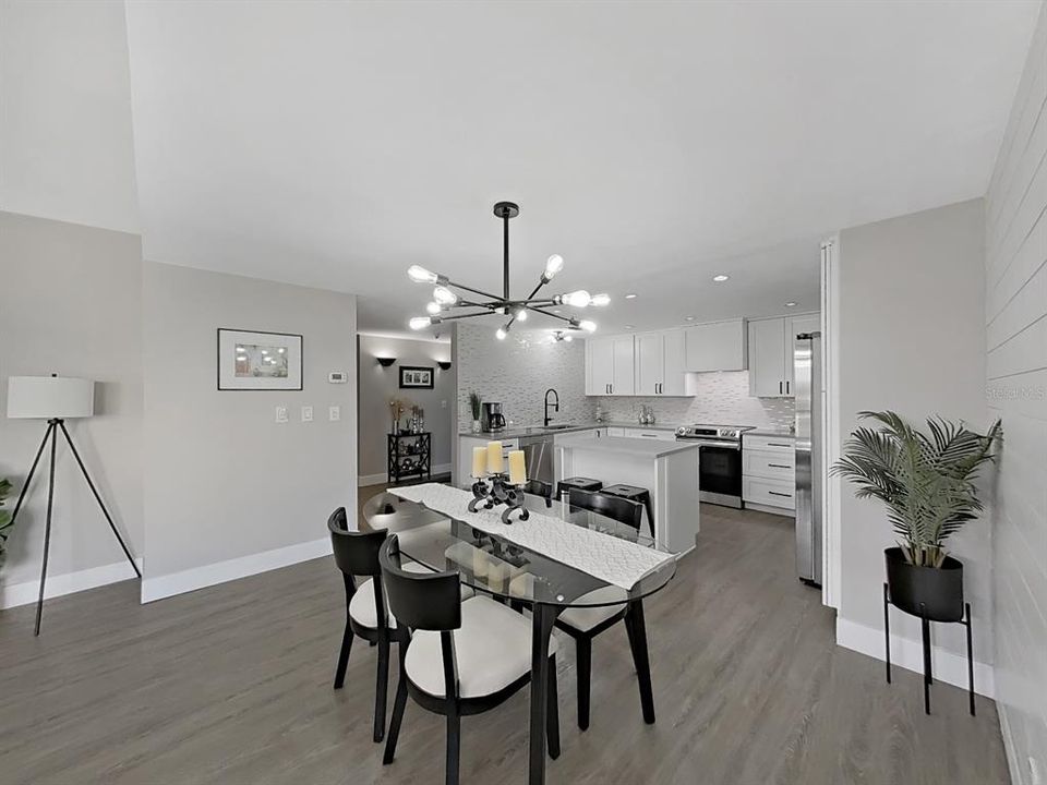 For Sale: $499,990 (2 beds, 2 baths, 1400 Square Feet)