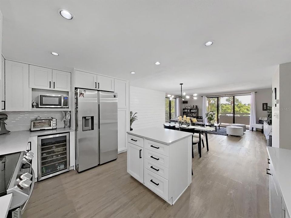 For Sale: $499,990 (2 beds, 2 baths, 1400 Square Feet)