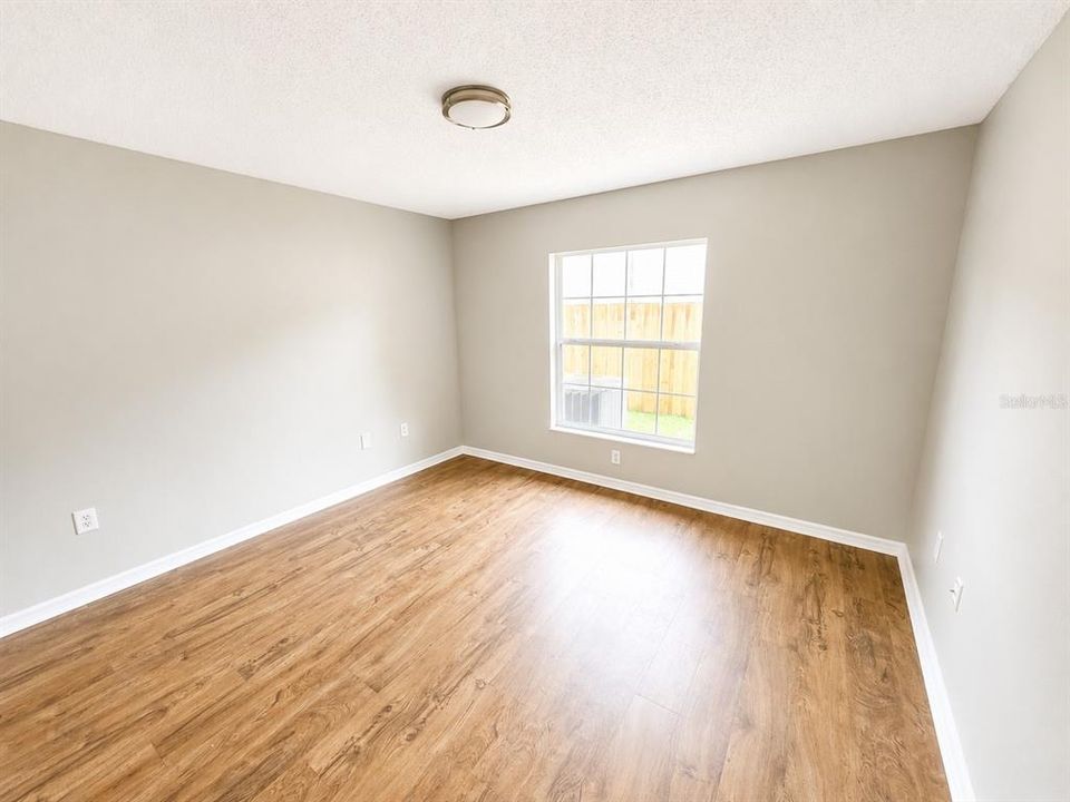 На продажу: $349,900 (3 спален, 2 ванн, 1808 Квадратных фут)