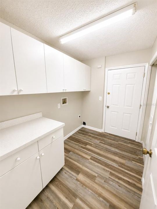 На продажу: $349,900 (3 спален, 2 ванн, 1808 Квадратных фут)