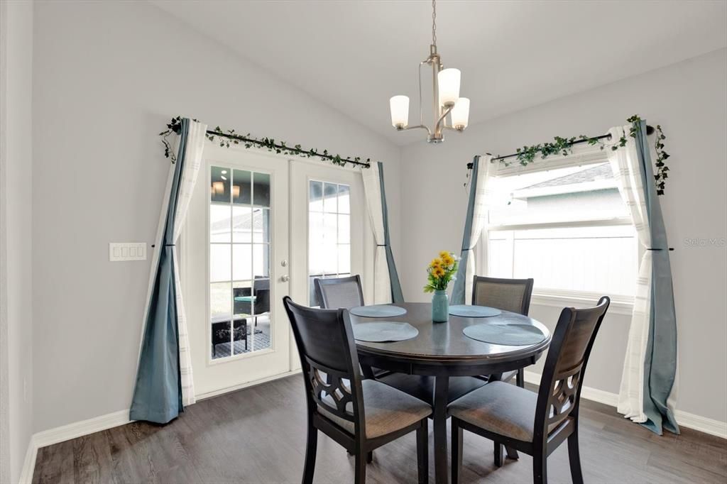 For Sale: $339,000 (4 beds, 2 baths, 1710 Square Feet)