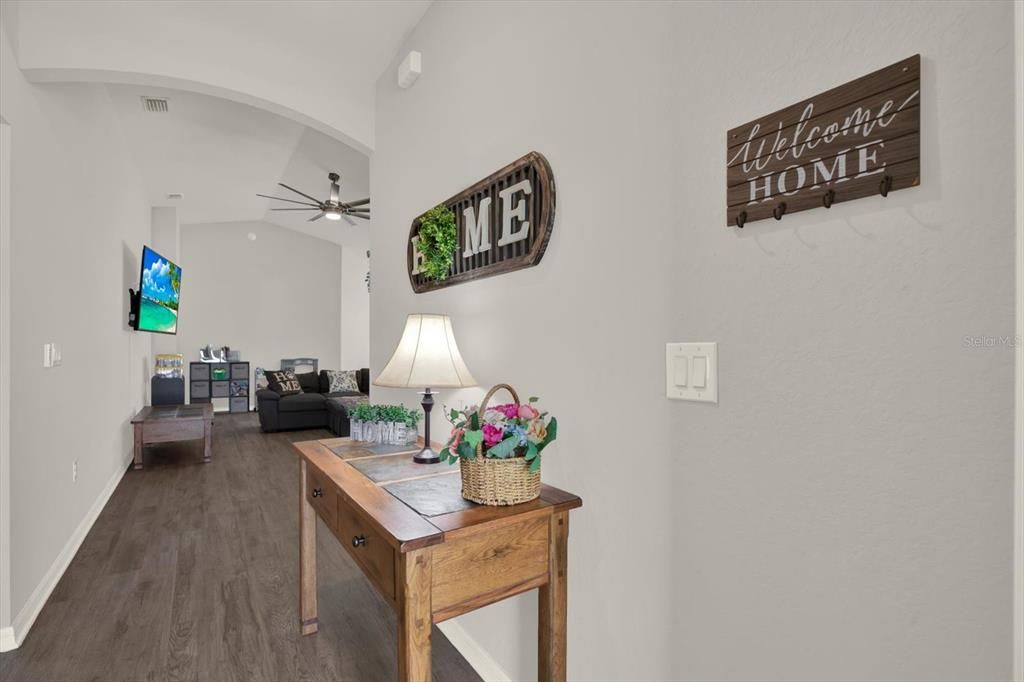 For Sale: $339,000 (4 beds, 2 baths, 1710 Square Feet)