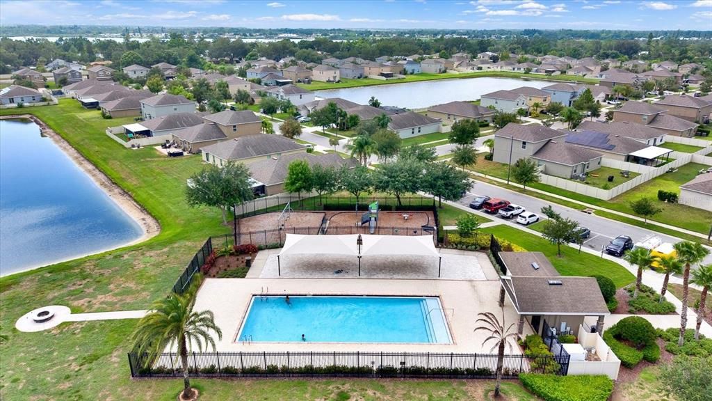 For Sale: $339,000 (4 beds, 2 baths, 1710 Square Feet)