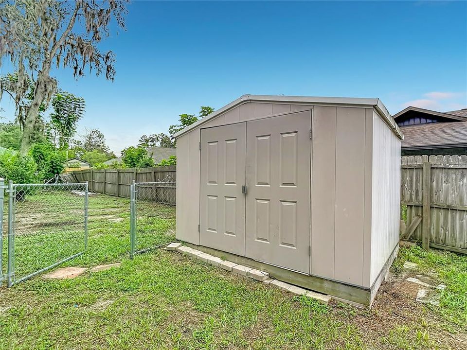 Activo con contrato: $239,500 (2 camas, 2 baños, 979 Pies cuadrados)