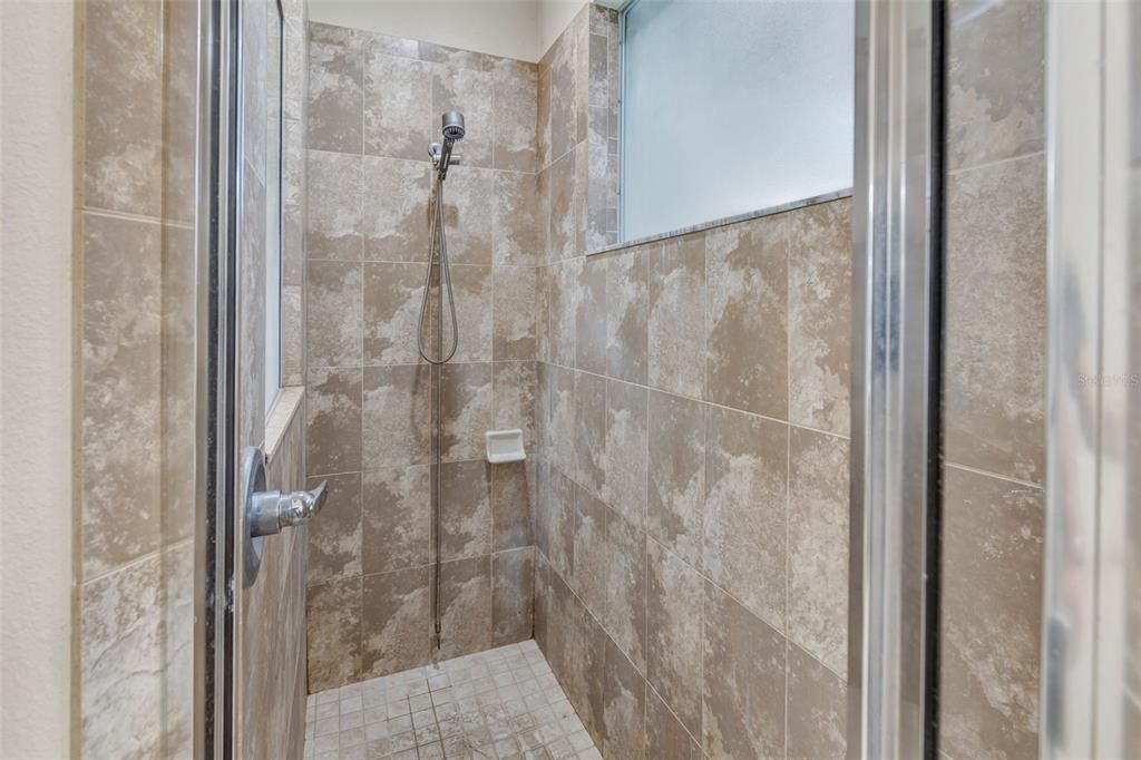 На продажу: $469,999 (3 спален, 2 ванн, 2269 Квадратных фут)