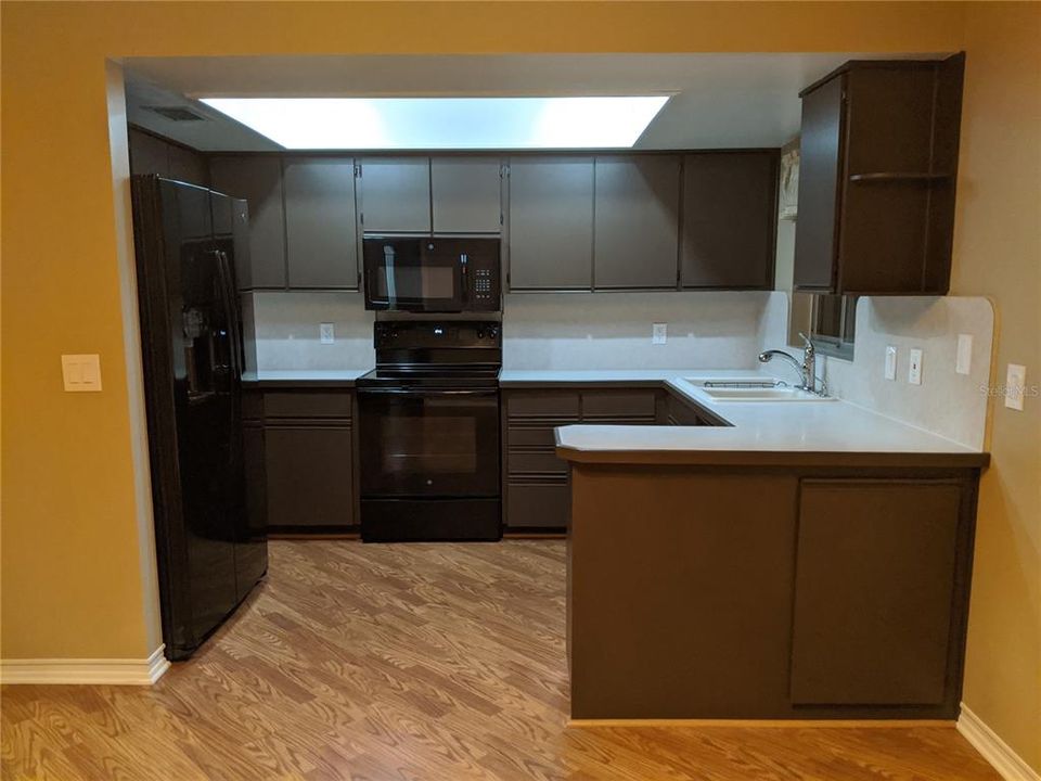 En Venta: $320,000 (3 camas, 2 baños, 1230 Pies cuadrados)