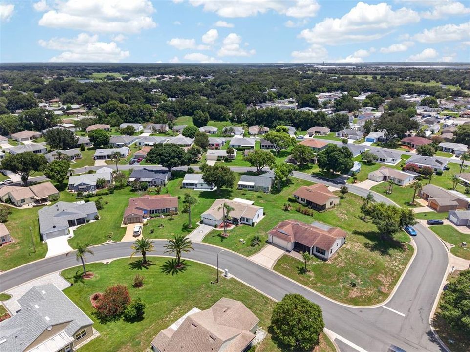 合同活跃: $265,000 (2 贝兹, 2 浴室, 1520 平方英尺)