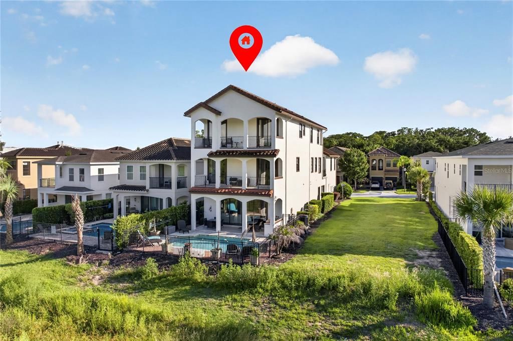 En Venta: $1,499,000 (6 camas, 5 baños, 4643 Pies cuadrados)