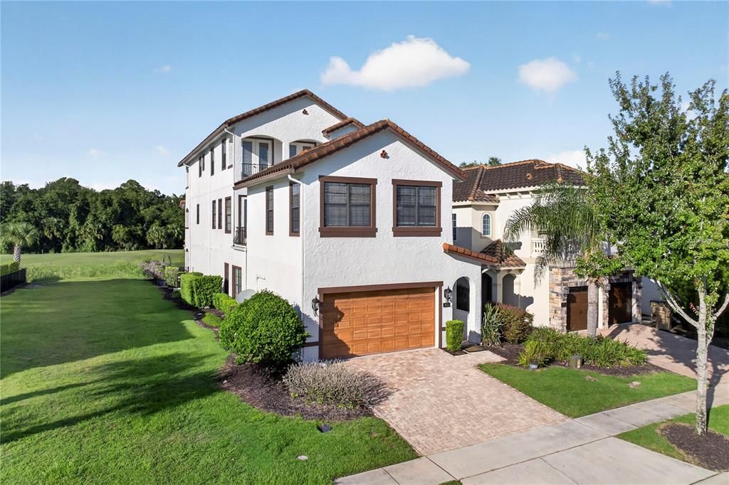 En Venta: $1,499,000 (6 camas, 5 baños, 4643 Pies cuadrados)