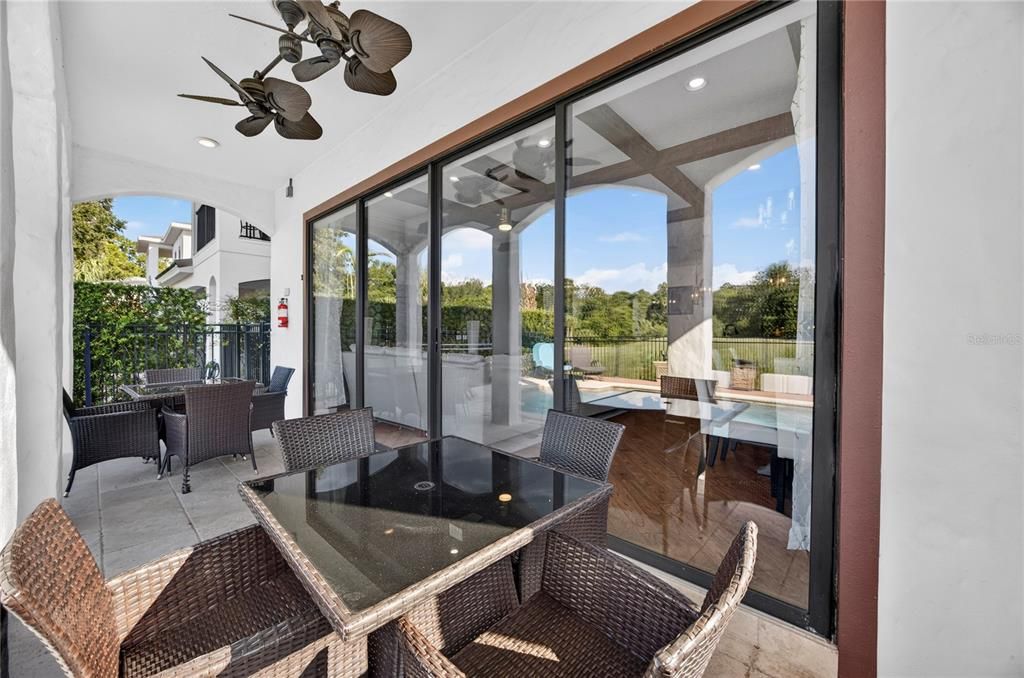 En Venta: $1,499,000 (6 camas, 5 baños, 4643 Pies cuadrados)