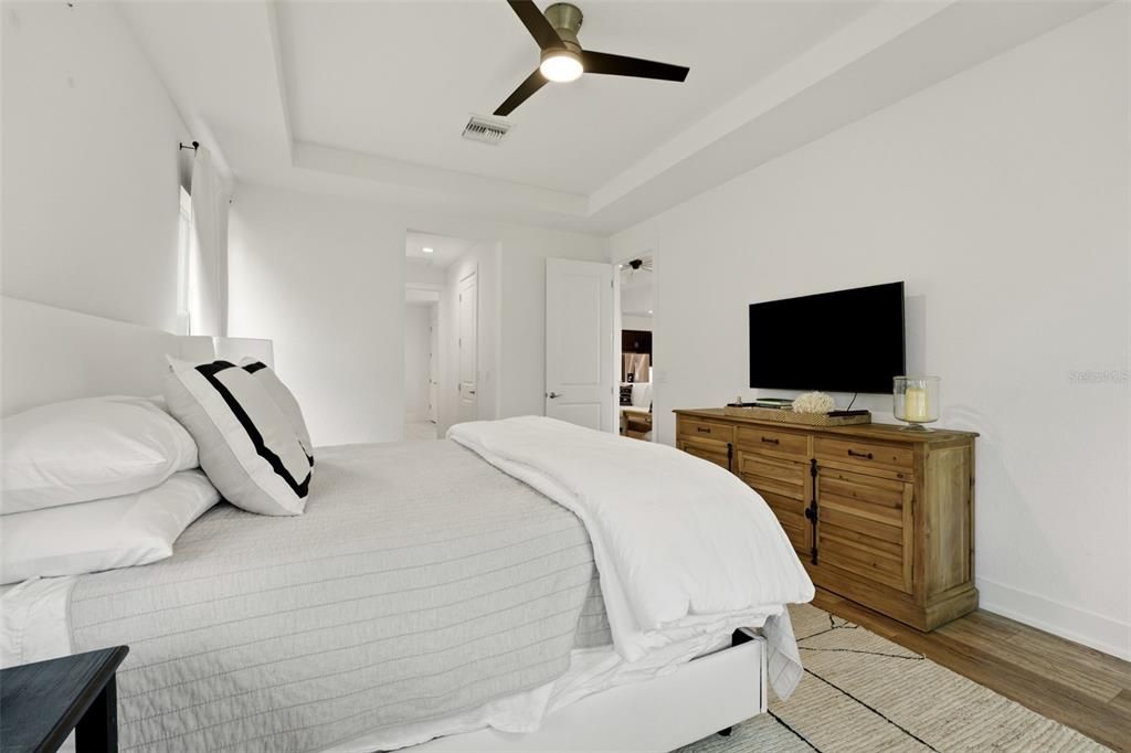В аренду: $4,800 (3 спален, 2 ванн, 2292 Квадратных фут)