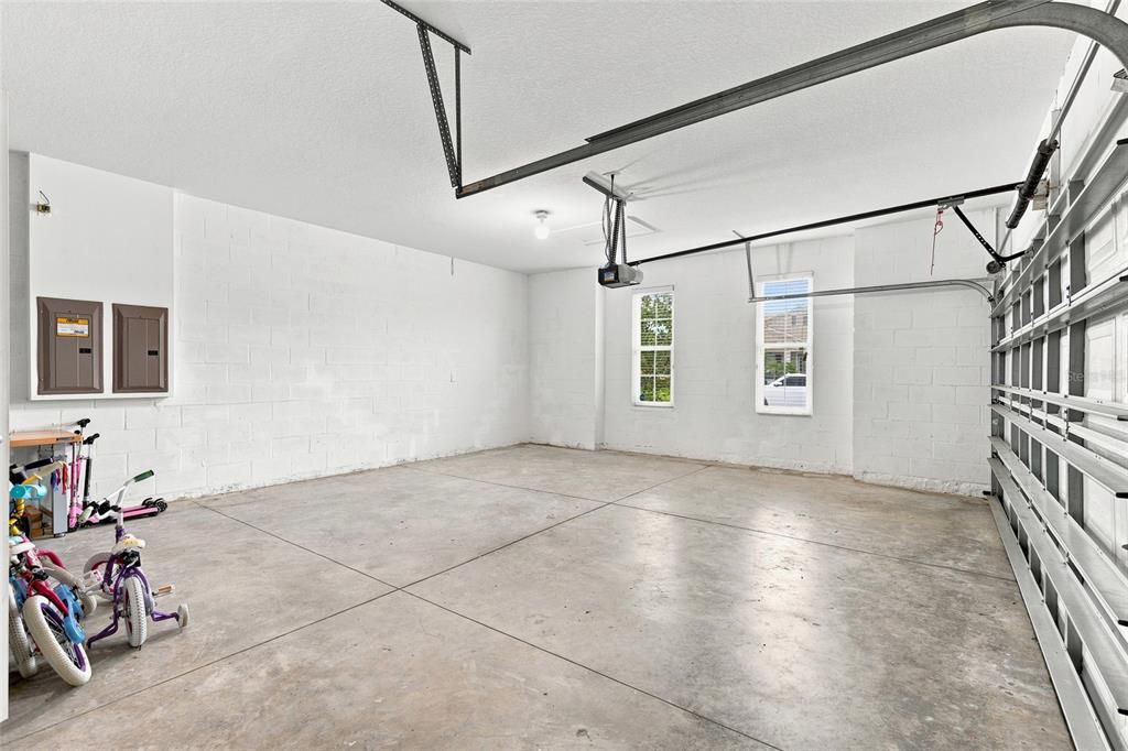 En Venta: $1,000,000 (6 camas, 4 baños, 4449 Pies cuadrados)