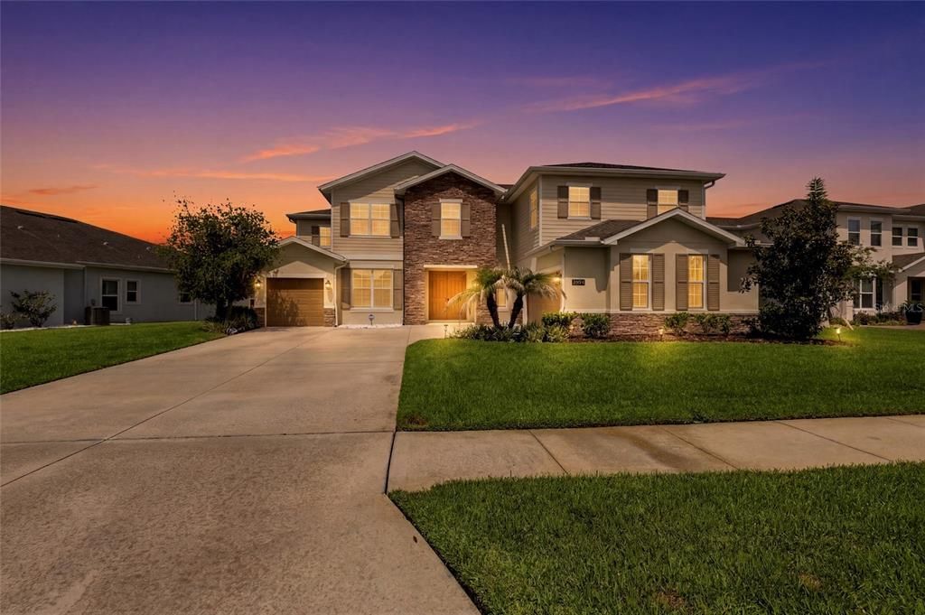 En Venta: $1,000,000 (6 camas, 4 baños, 4449 Pies cuadrados)