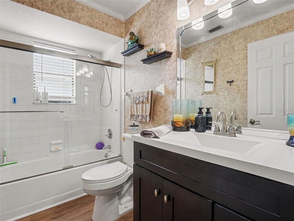 For Sale: $350,000 (3 beds, 2 baths, 1898 Square Feet)
