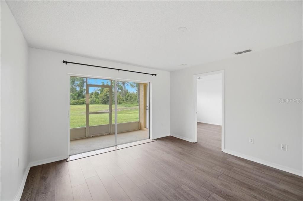 For Rent: $1,800 (3 beds, 2 baths, 1249 Square Feet)