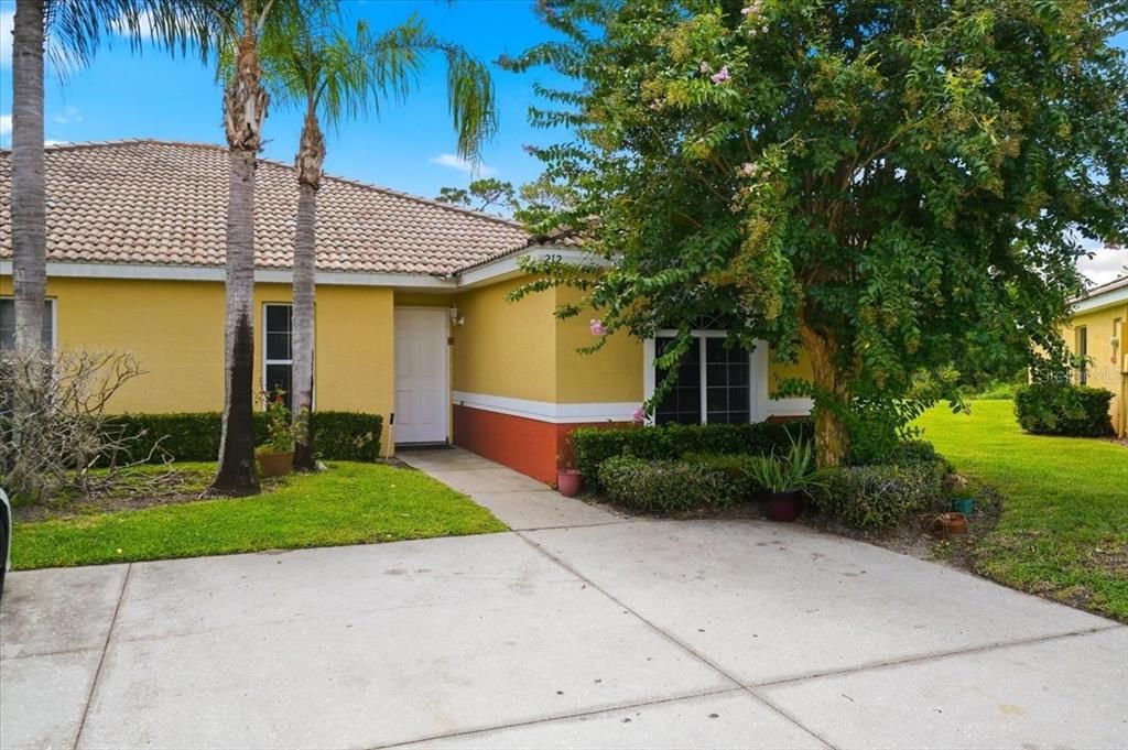 For Rent: $1,800 (3 beds, 2 baths, 1249 Square Feet)