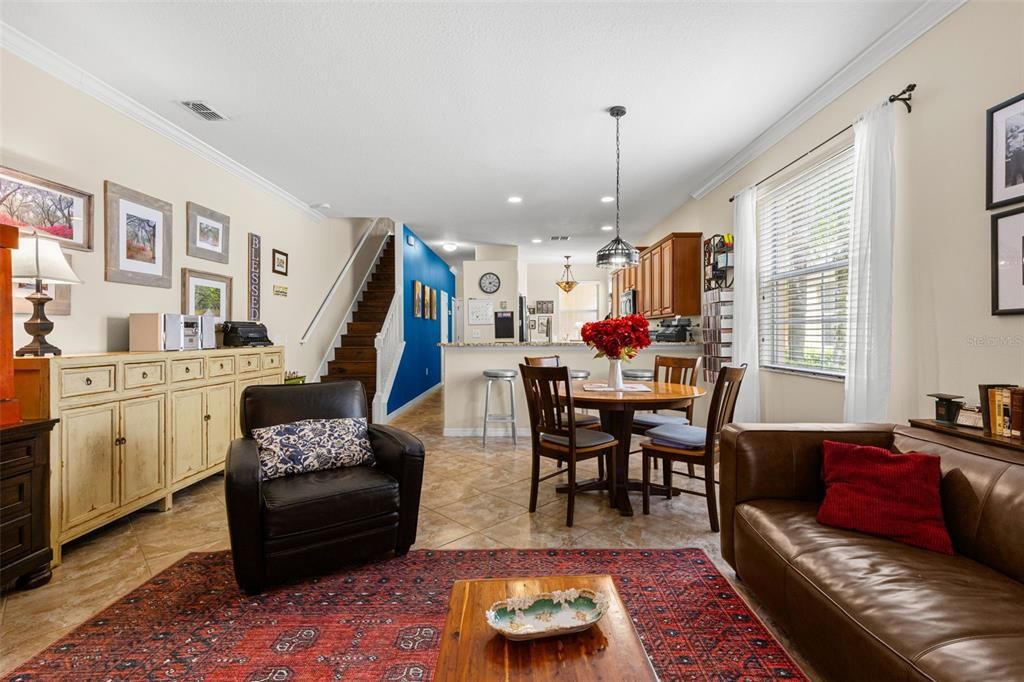 En Venta: $375,000 (3 camas, 2 baños, 2023 Pies cuadrados)