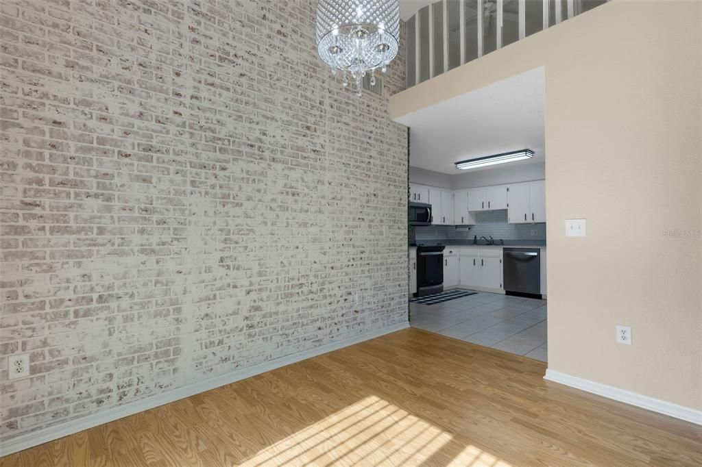 Active With Contract: $239,900 (2 beds, 2 baths, 1381 Square Feet)