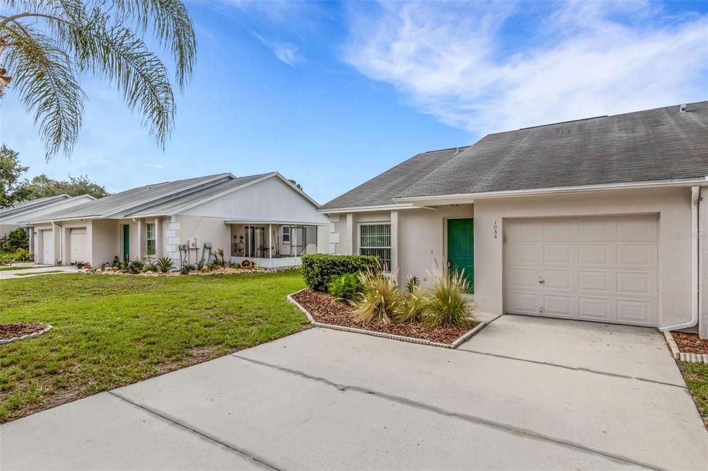 Active With Contract: $239,900 (2 beds, 2 baths, 1381 Square Feet)