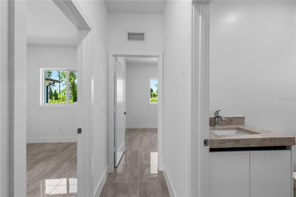 En Venta: $349,900 (4 camas, 2 baños, 1632 Pies cuadrados)