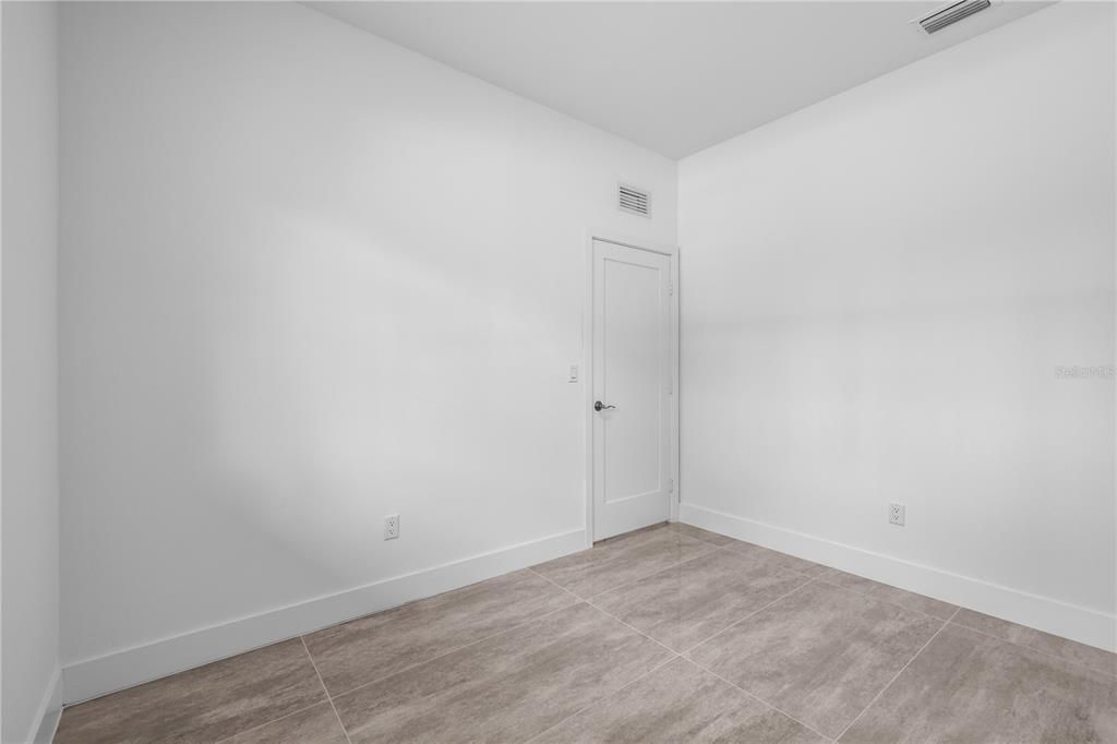 En Venta: $349,900 (4 camas, 2 baños, 1632 Pies cuadrados)