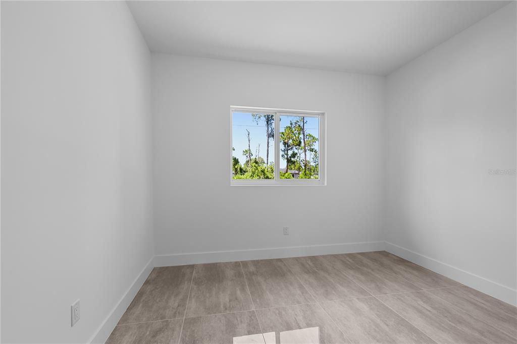 En Venta: $349,900 (4 camas, 2 baños, 1632 Pies cuadrados)