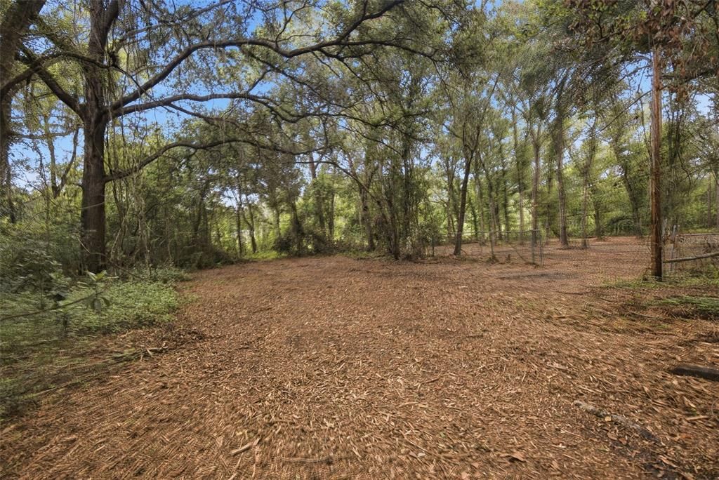 Под контрактом: $163,000 (4.91 acres)