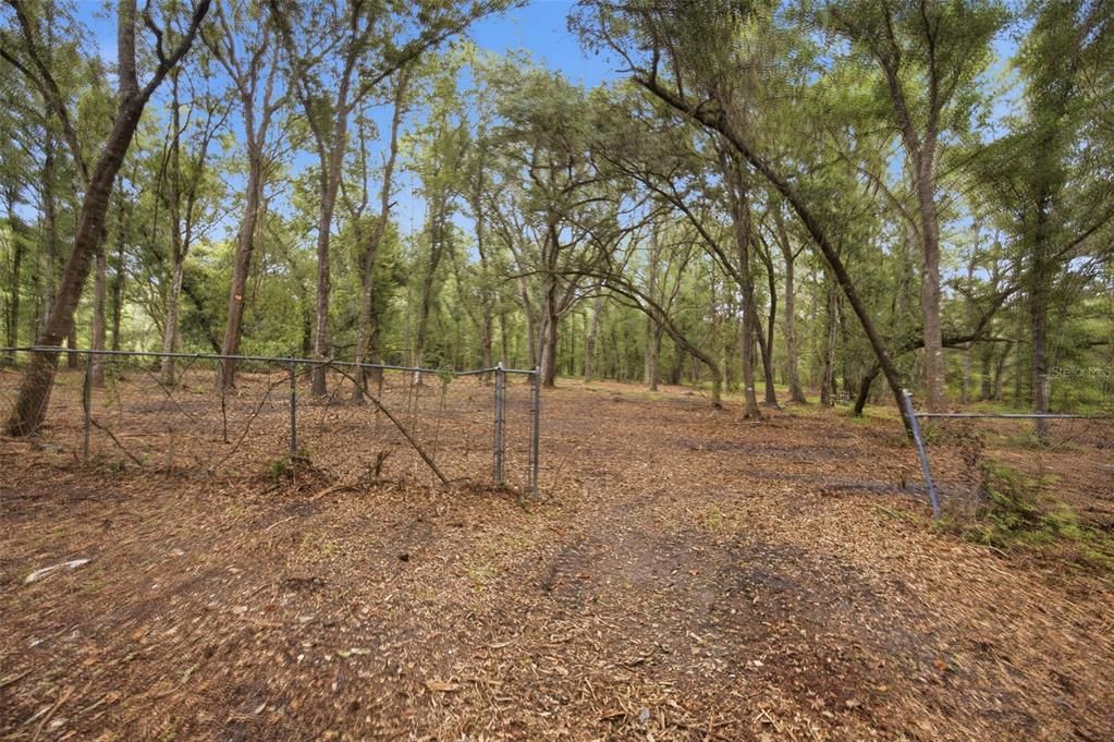Под контрактом: $163,000 (4.91 acres)
