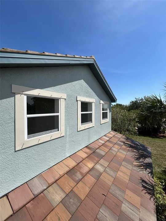 En Venta: $359,900 (4 camas, 3 baños, 2913 Pies cuadrados)