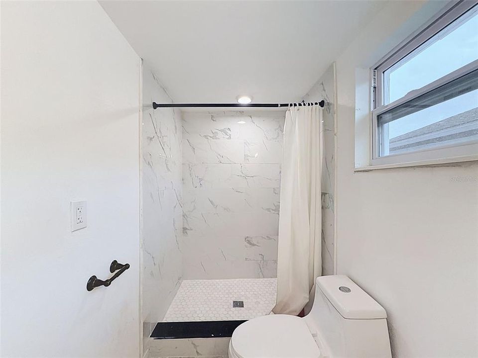 En Renta: $4,800 (4 camas, 3 baños, 1554 Pies cuadrados)