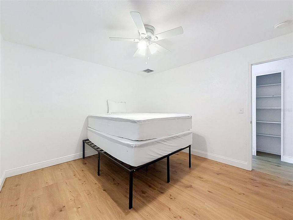 En Renta: $4,800 (4 camas, 3 baños, 1554 Pies cuadrados)