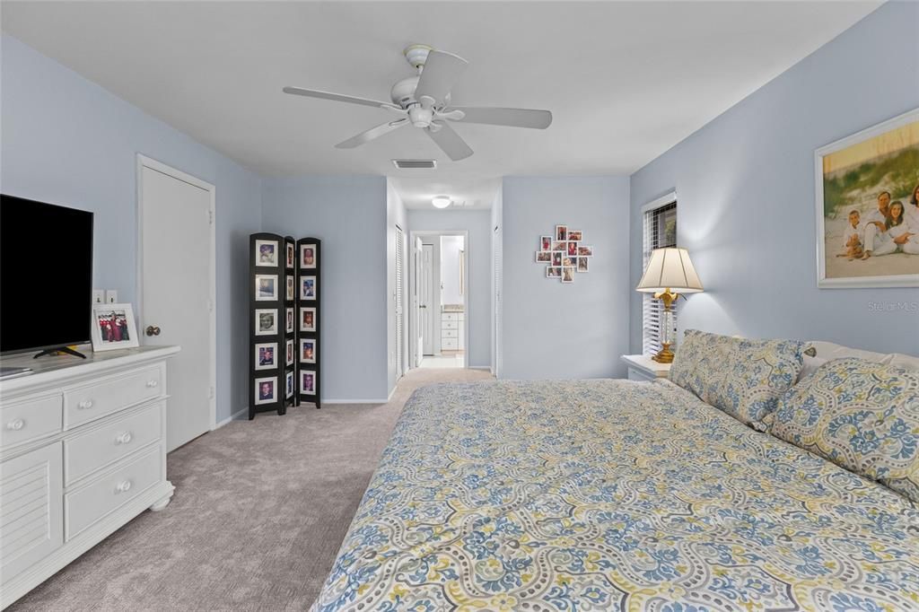 For Sale: $610,000 (4 beds, 2 baths, 2030 Square Feet)