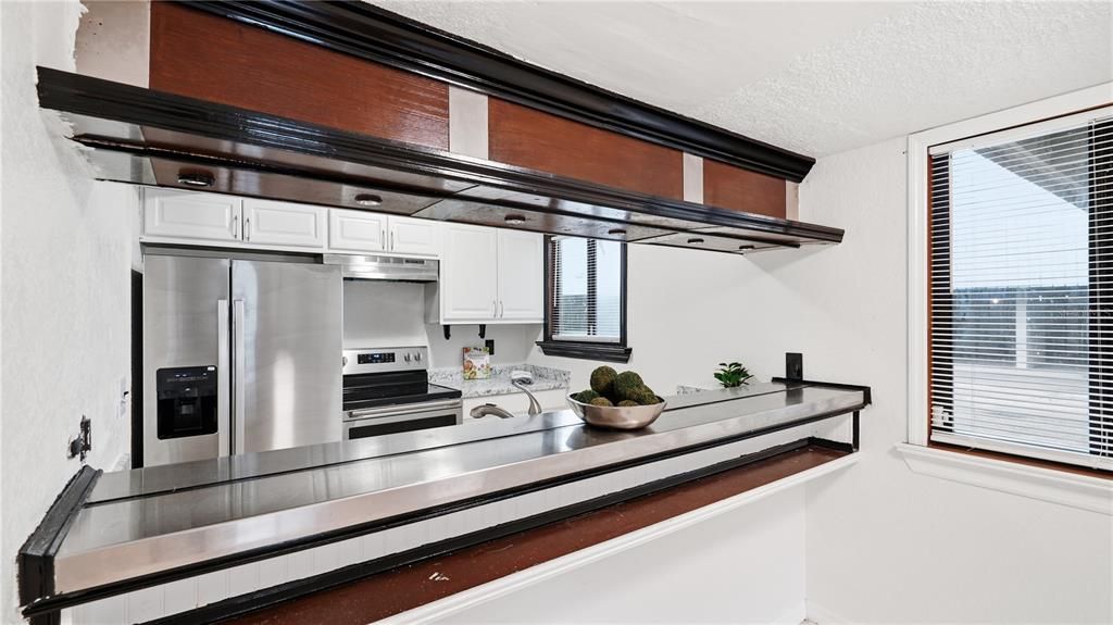 На продажу: $160,000 (2 спален, 2 ванн, 1087 Квадратных фут)