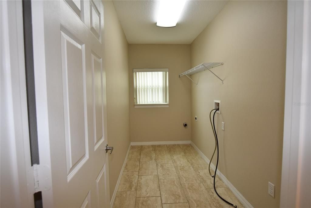 En Renta: $1,995 (4 camas, 2 baños, 2847 Pies cuadrados)