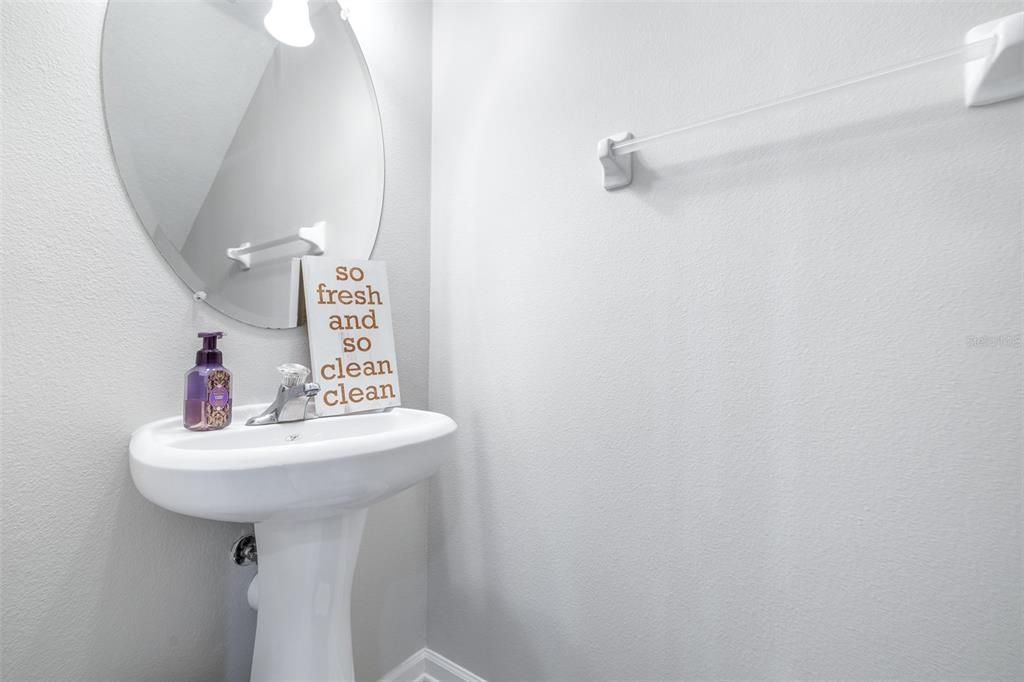 For Rent: $2,250 (3 beds, 2 baths, 1644 Square Feet)