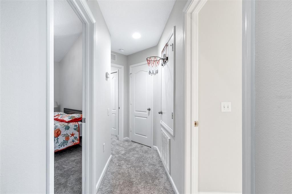 For Rent: $2,250 (3 beds, 2 baths, 1644 Square Feet)
