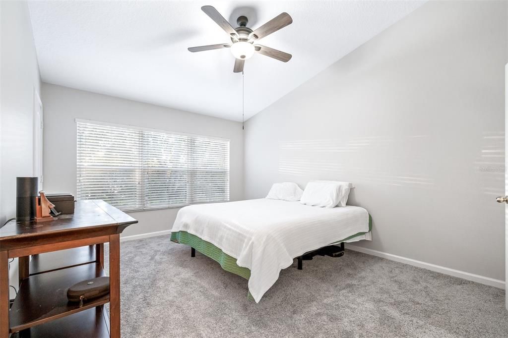 For Rent: $2,250 (3 beds, 2 baths, 1644 Square Feet)