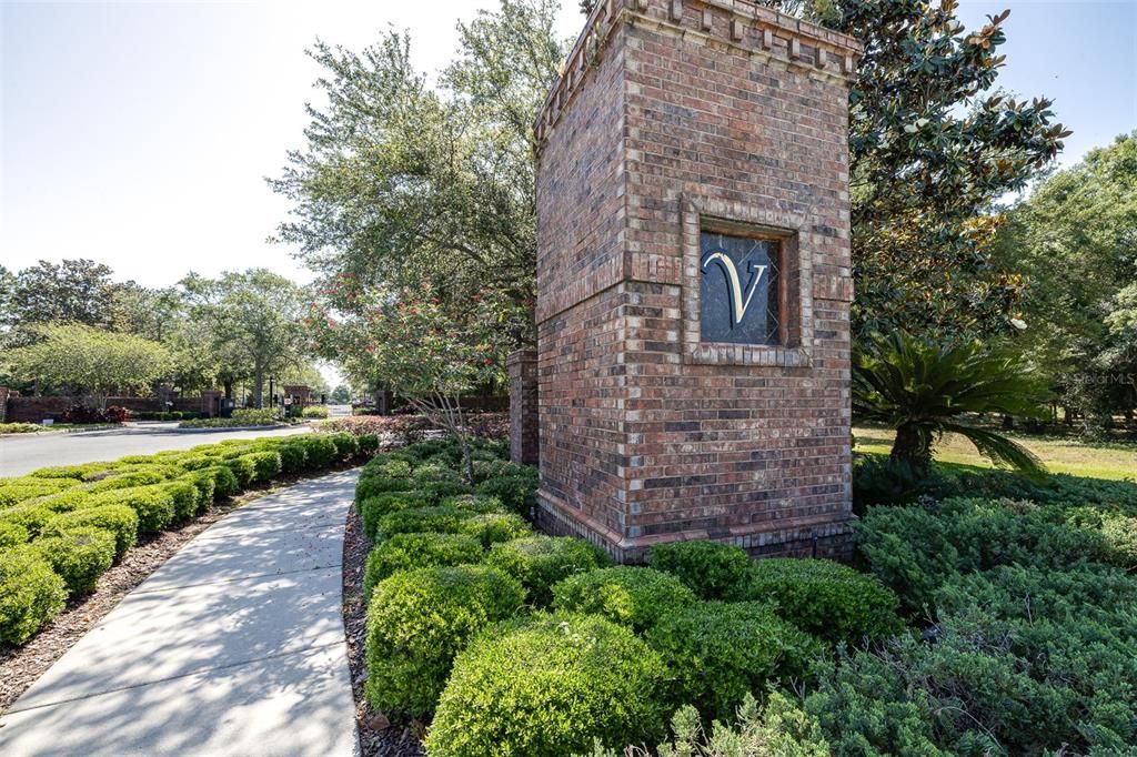 For Rent: $2,250 (3 beds, 2 baths, 1644 Square Feet)