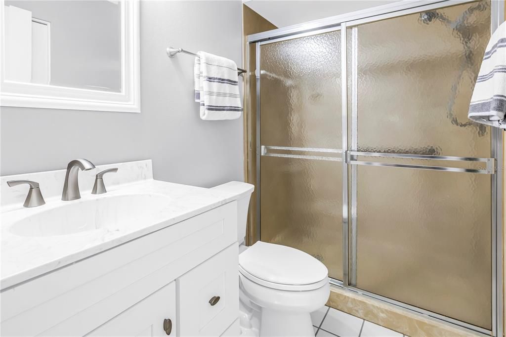 For Sale: $327,900 (2 beds, 2 baths, 1283 Square Feet)