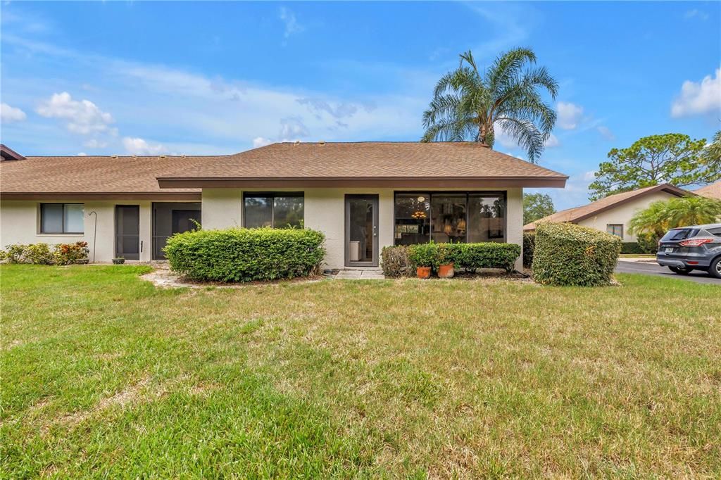 For Sale: $327,900 (2 beds, 2 baths, 1283 Square Feet)