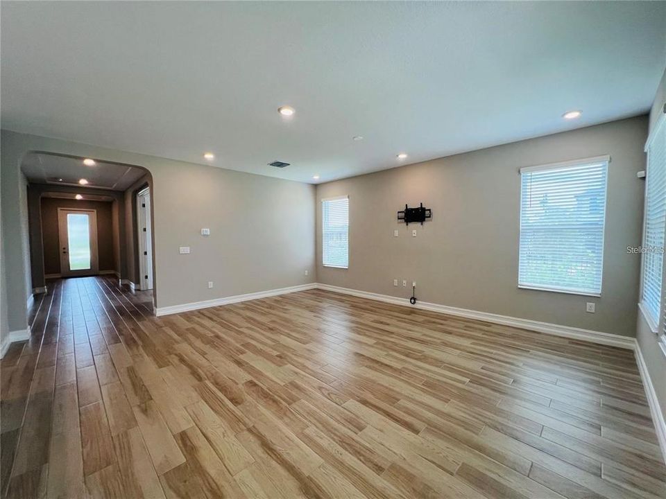 En Renta: $3,750 (3 camas, 3 baños, 2233 Pies cuadrados)