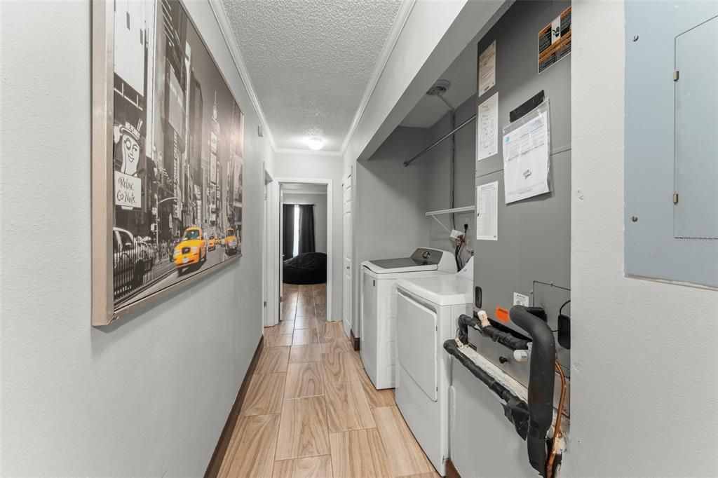 На продажу: $349,900 (4 спален, 2 ванн, 1666 Квадратных фут)