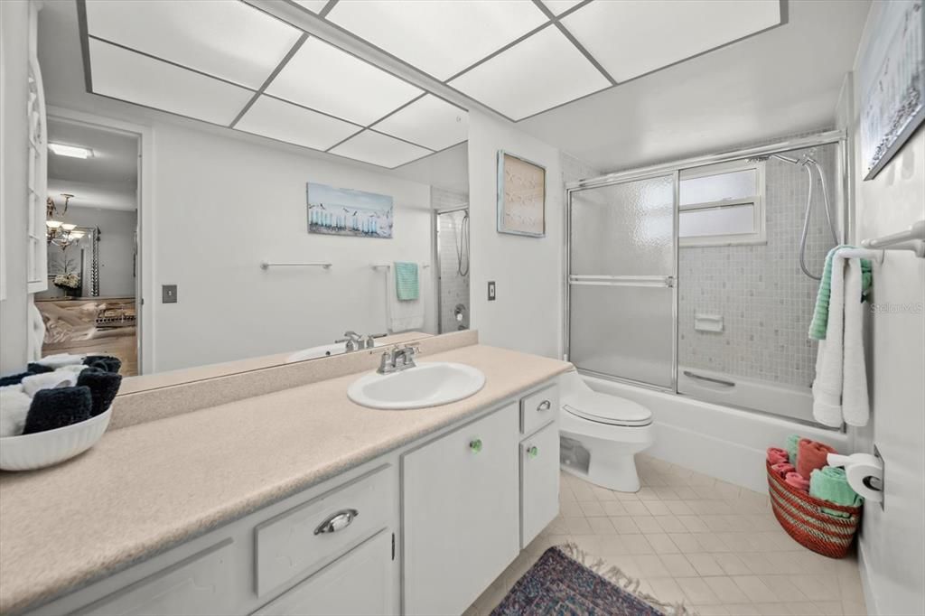 For Rent: $2,600 (2 beds, 2 baths, 1605 Square Feet)