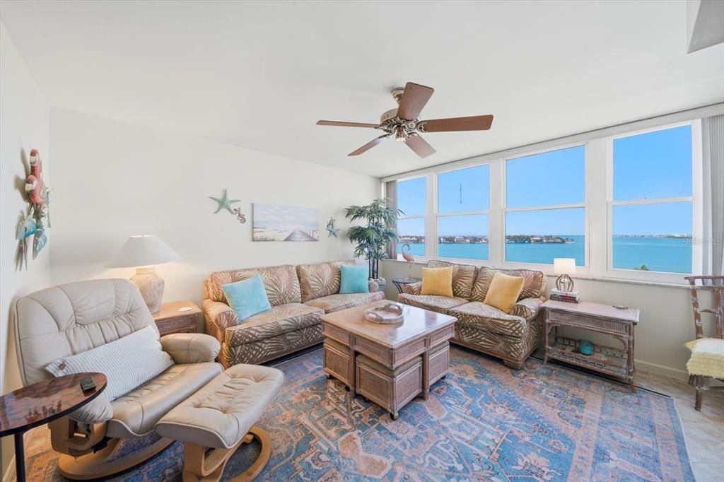 For Rent: $2,600 (2 beds, 2 baths, 1605 Square Feet)